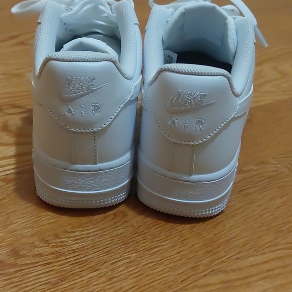 Nike Air Force 1 Size 9 - Picture 5 of 5
